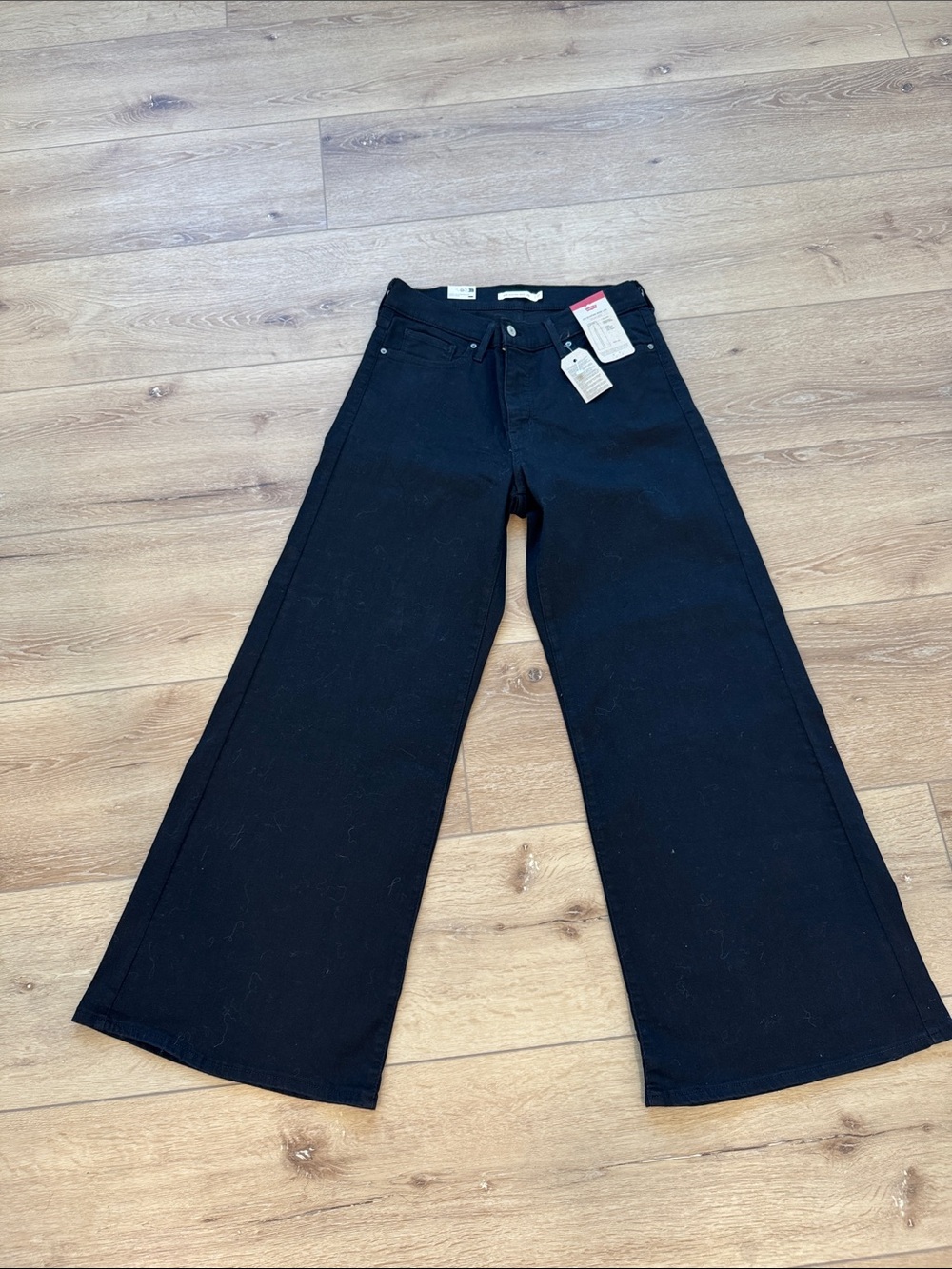 318 Shaping Wide Leg Black Women’s Jeans size 31x30